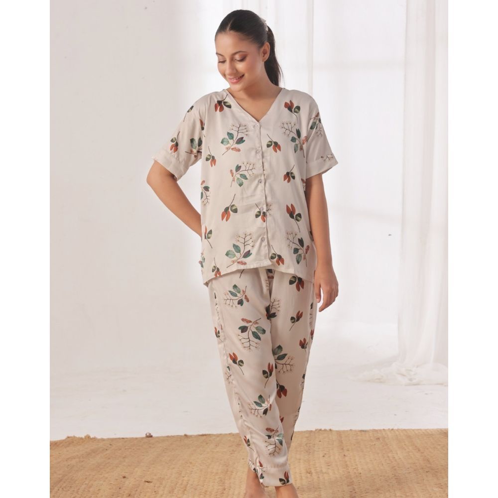 Sajiero Women's V-Neck Half-Sleeves Pajama Suit With Scrunchie, Silk, Lily Mist, White