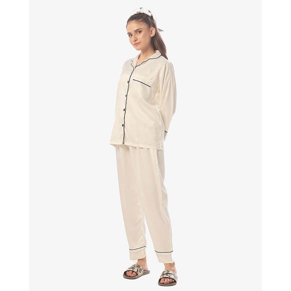 Sajiero Women's Full-Sleeves Pajama Suit with Scrunchie, Silk Pearl White